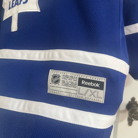 Toronto Maple Leafs jersey - Picture 2 of 5